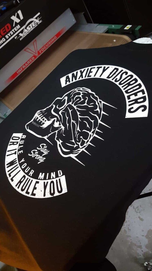 T-shirts Troubles mentaux pour homme imprimés au Québec | Lévis. T-shirts Anxiété - Dépression – TDAH - maladie mentale - imprimés au Québec