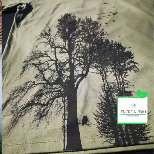 Forest t shirt pour homme impression sérigraphie encre base à l eau éco forêt Québécoise – Image 6