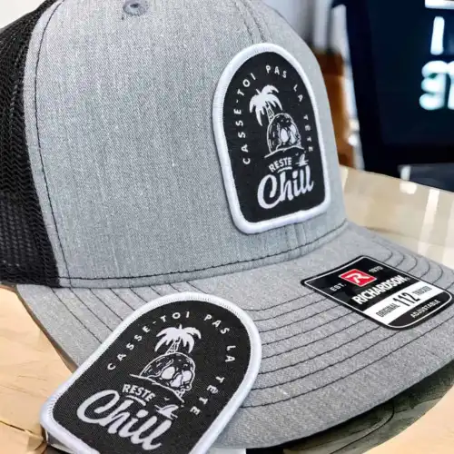 Casquette Reste Chill casse toi pas la tête patch tissé – Image 2